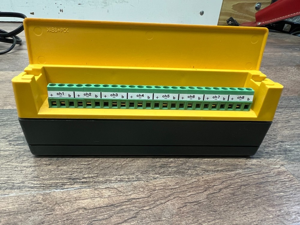 OMEGA RDXL 121-D Compact Portable Data Logger