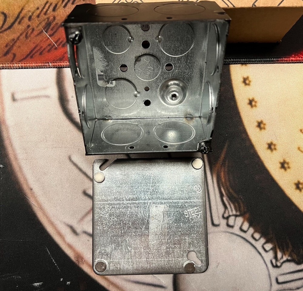 SECRET STASH-DIVERSION BOX-MAGNETIC LID & BOX!!