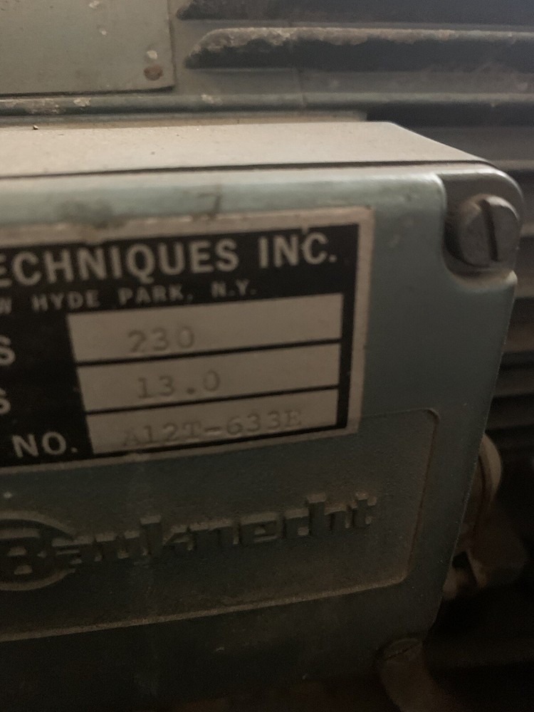 Air Techniques Oilless Air Compressor