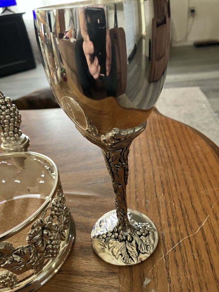 Wine Bottle Coaster Silver Plated Grape Design Godinger Silver Co.