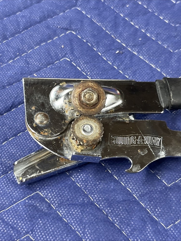 Swing Away Can Opener Black