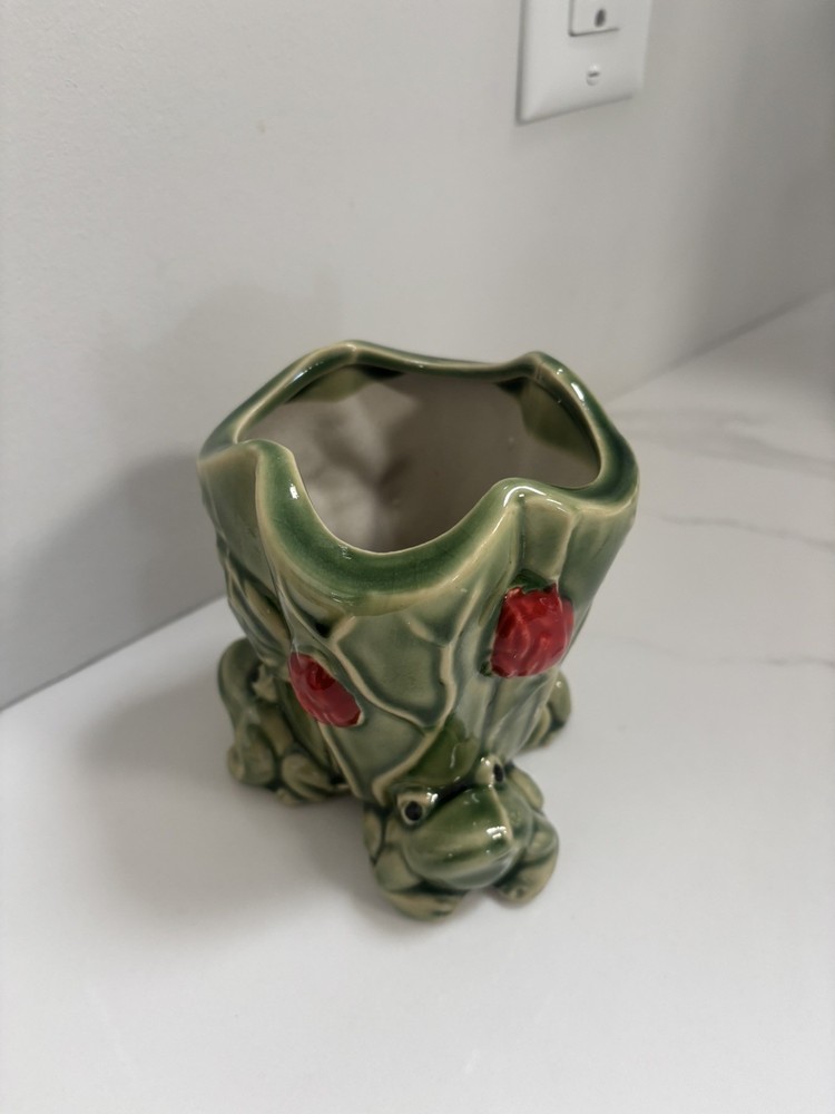 Vintage Majolica Frog Glazed Ceramic Planter