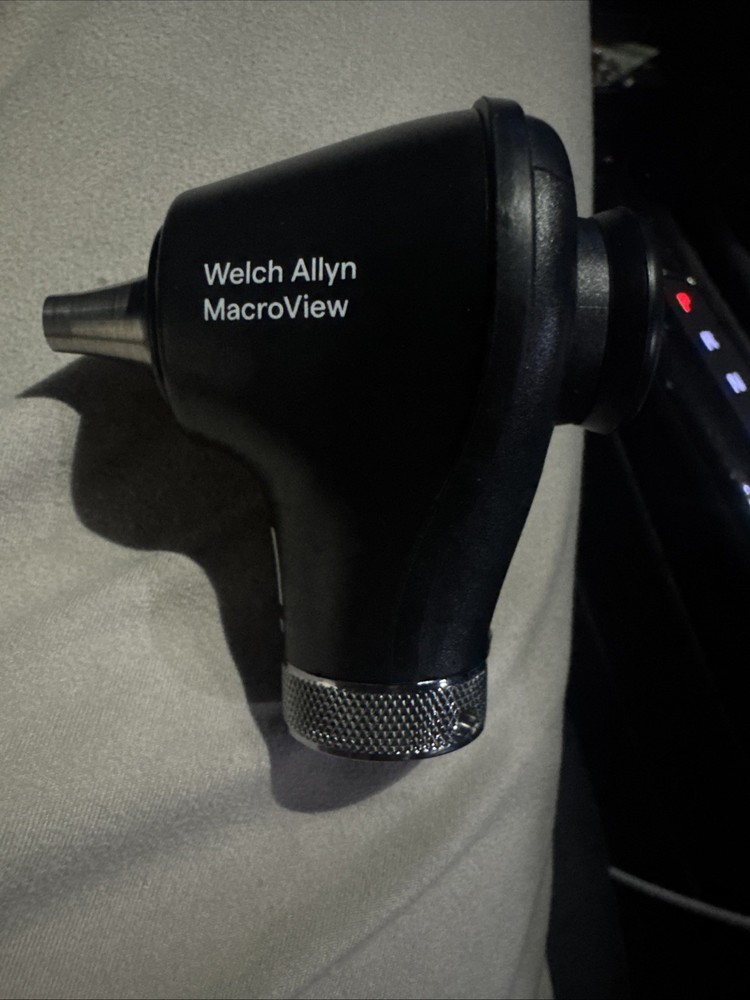 Welch Allyn MacroView Basic LED Otoscope (238-2)