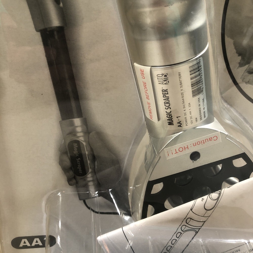 Auto Aid - Heated Ice Scraper "Magic Scraper" Retractable Extendable Handle 18"