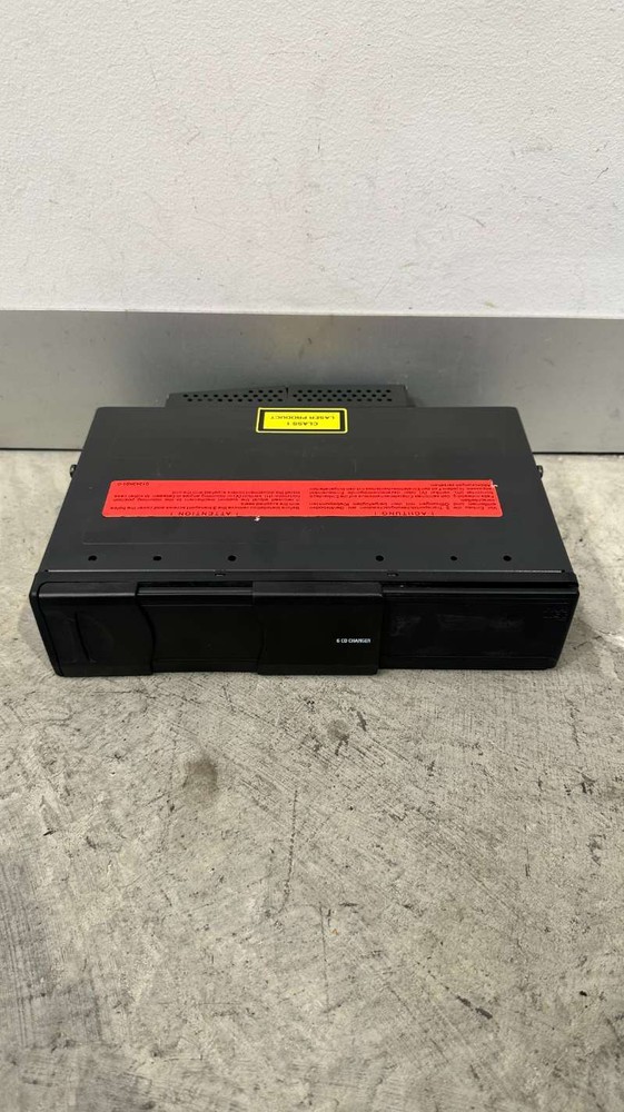 BMW E90 E91 E92 E93 E9x 6 CD Stacker Changer Unit 65129181326
