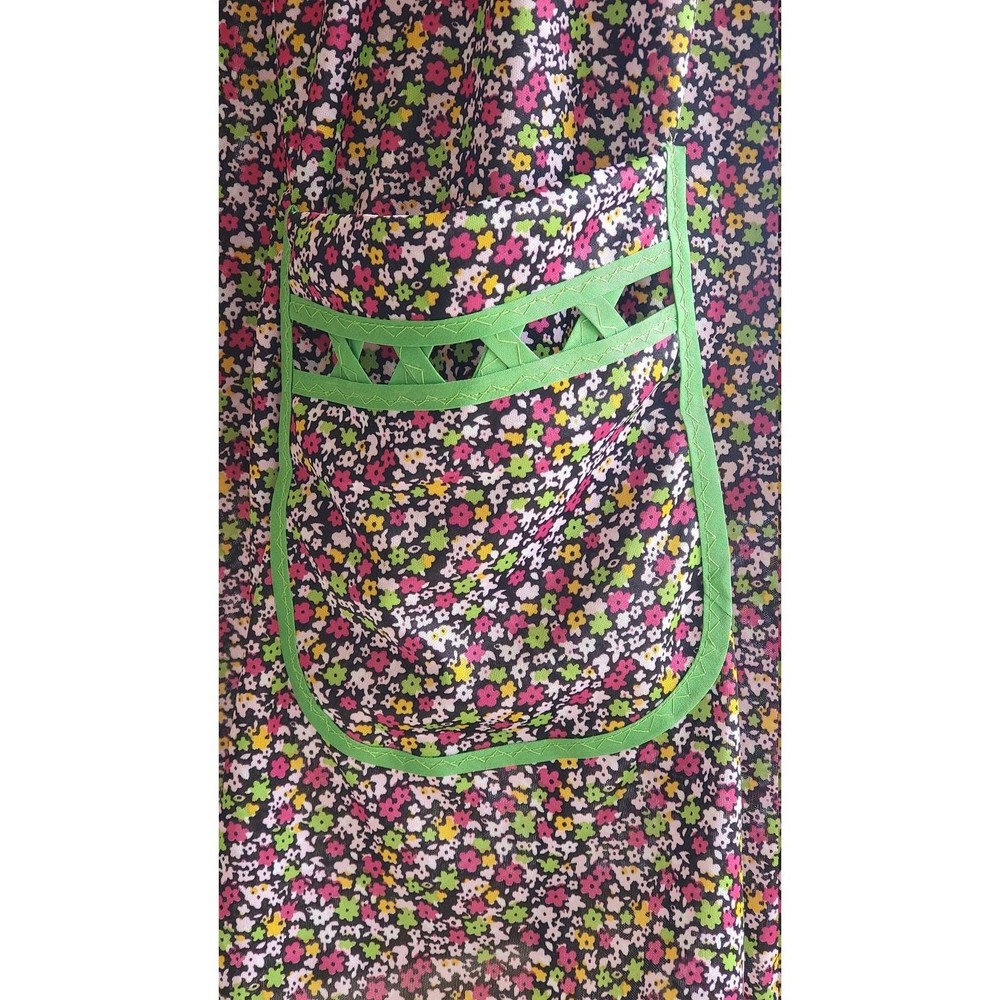 Apron, Poly Floral, (Side Tie- L 52 & down)