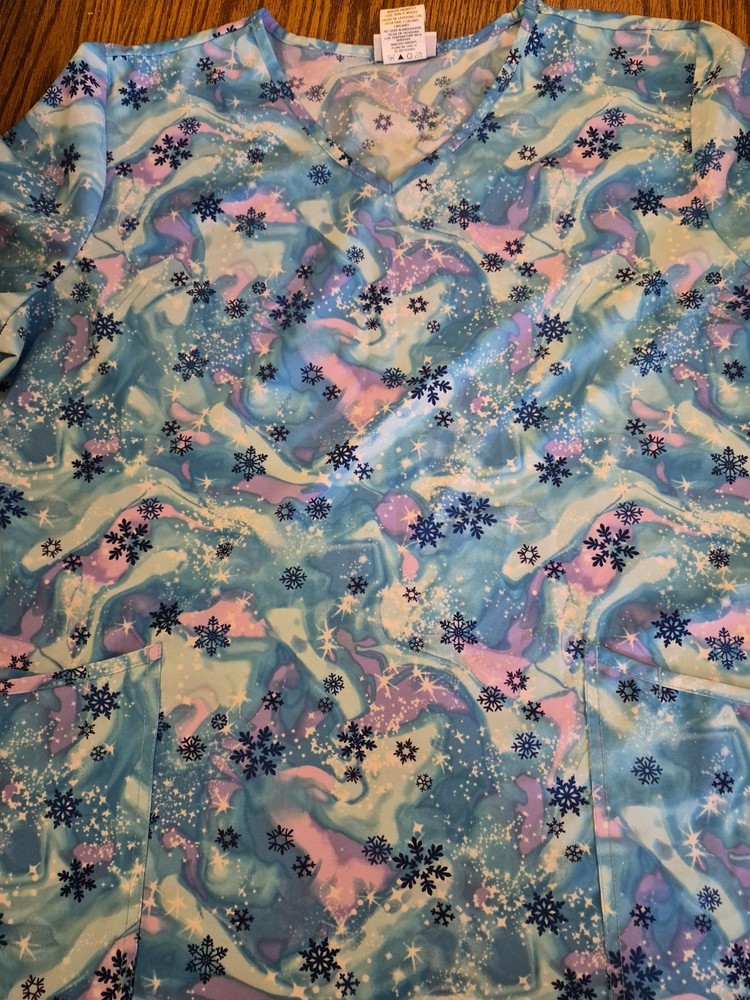 Scrubstar Snowflake Scrub Top Xl!! EUC!! Multicolored