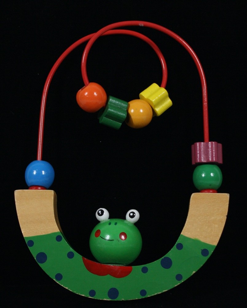 FIRST HANDHELD FROG EDUCATIONAL WOODEN SHAPED BEADS & WIRE PLAY ACTIVITY MAZE
