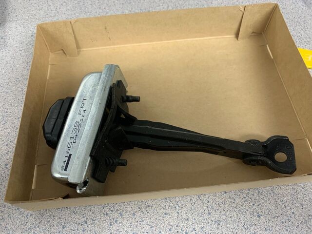 Genuine GM Front Side Door Check Link 84186138