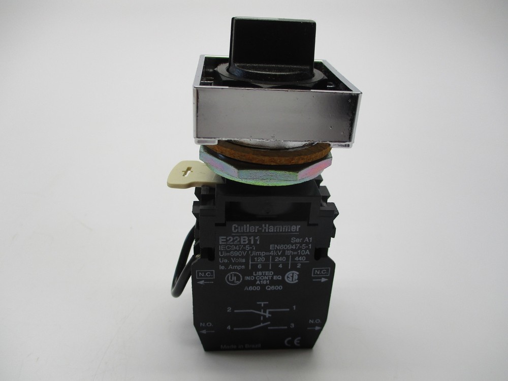 CUTLER HAMMER E30XG1RR SELECTOR SWITCH NSMP