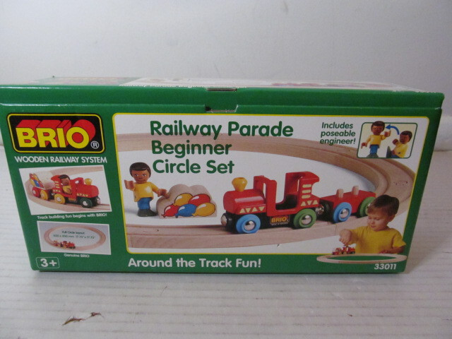 Brio Railway Parade Beginner Circle Set with Poseable Engineer, 33011