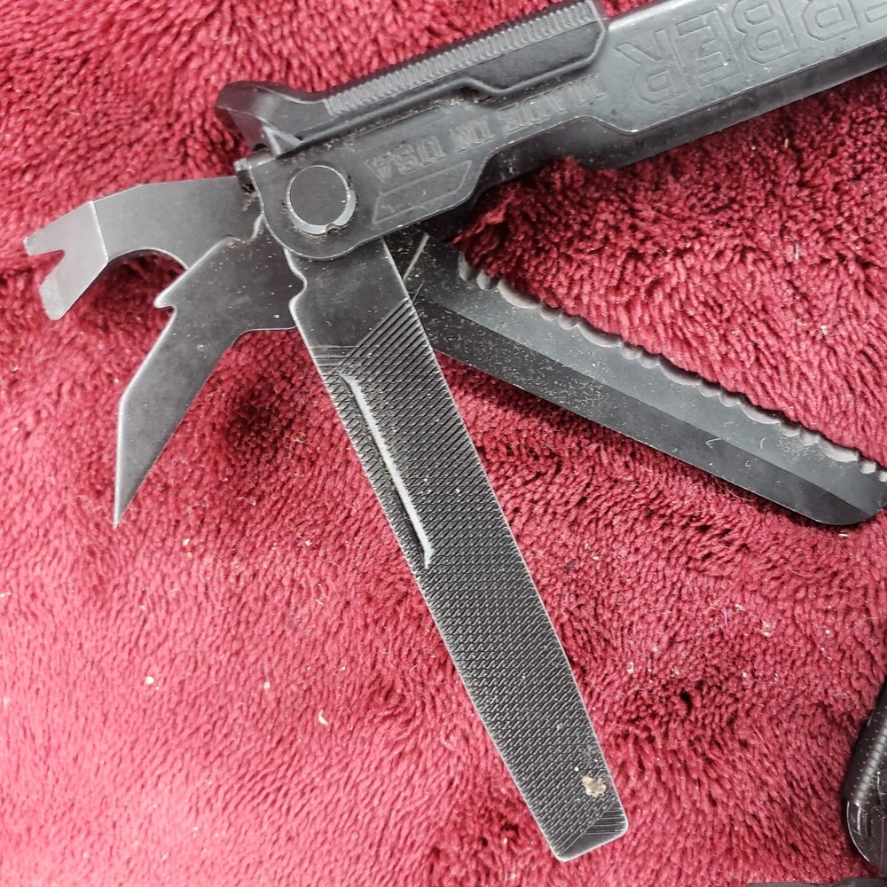 🔪 Gerber Center-Drive Multi-Tool w/ Bit Set And Black Nylon Horizontal Sheath