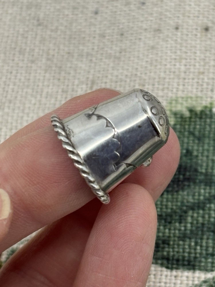 VINTAGE NATIVE AMERICAN sterling silver thimble with turquoise