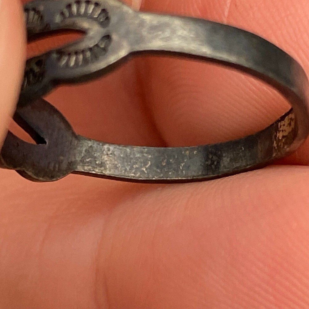 Vintage Southwestern Teepee Sterling Silver Ring Size 5