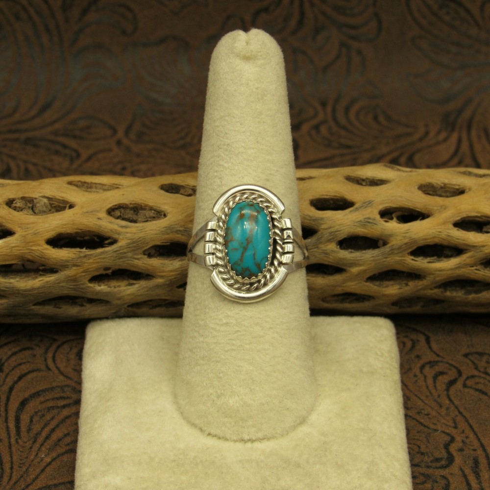 *Southwestern Sterling Silver Turquoise Ring Size 8