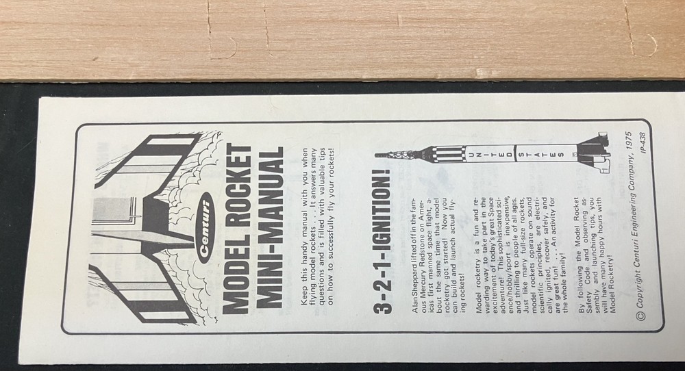 Centuri Space 1999 Eagle Transporter Flying Model Rocket Kit - Open - Complete