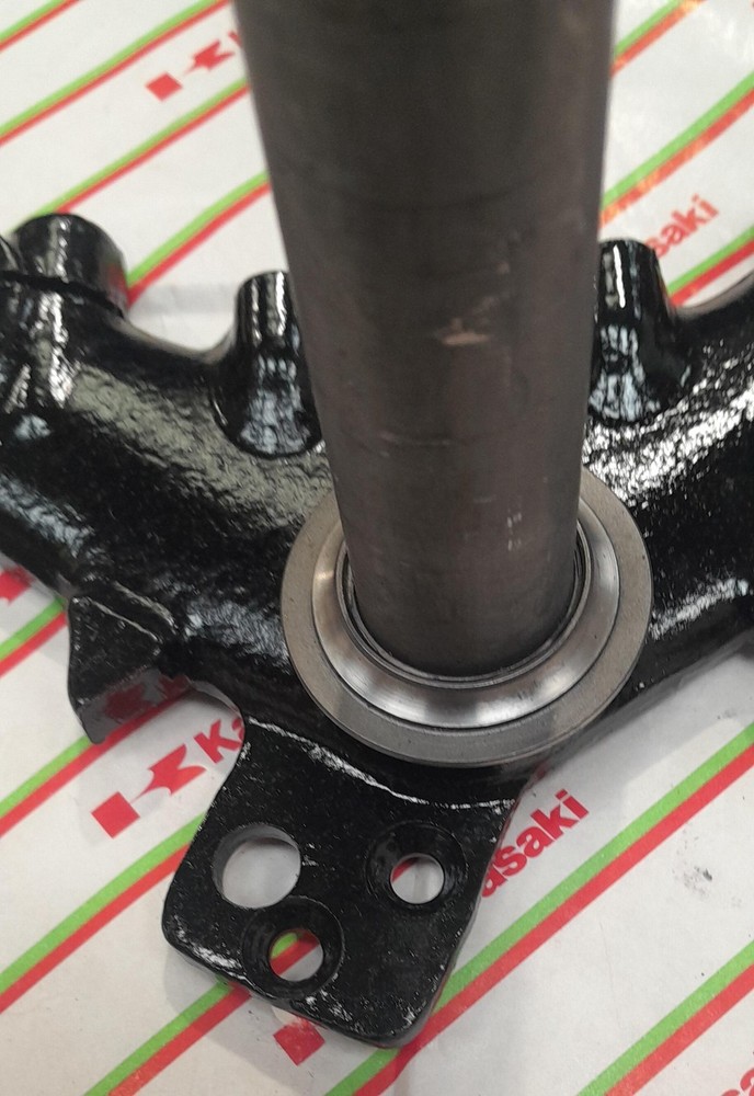 Kawasaki Bottom Yoke KH100 44037-079