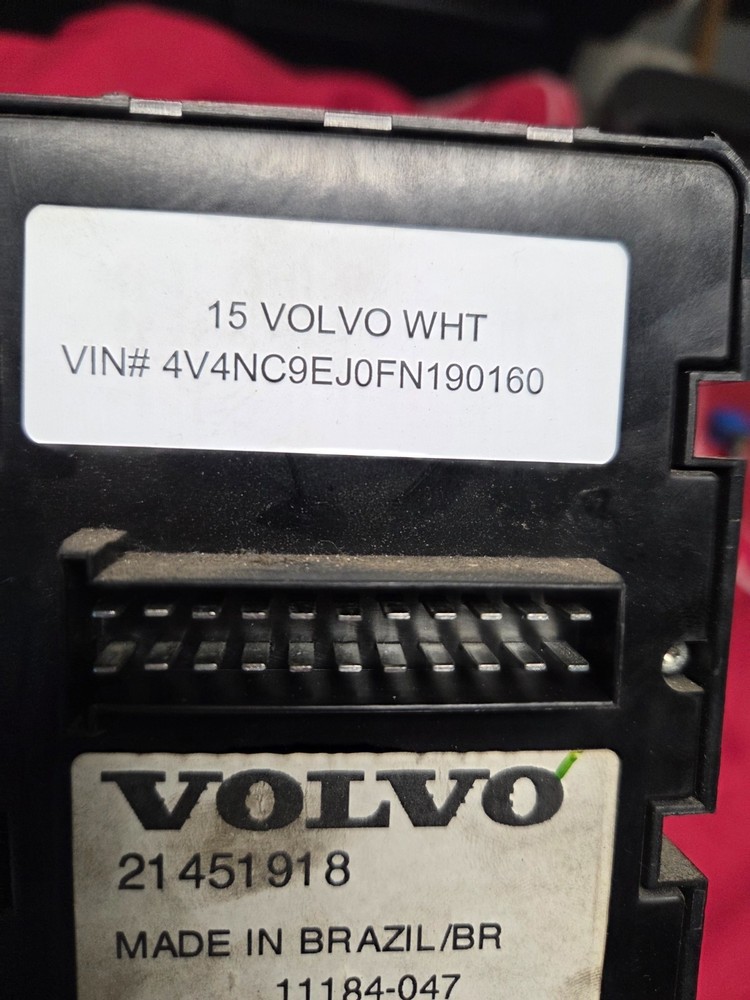 2015 Volvo 21451918,TEMPERATURE CONTROL SWITCH, SLEEPER , MISSING COVER FUSES