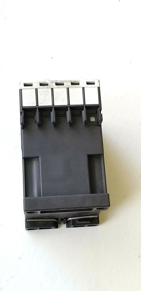 SIEMENS CONTACTOR 3RT1017-2KB42
