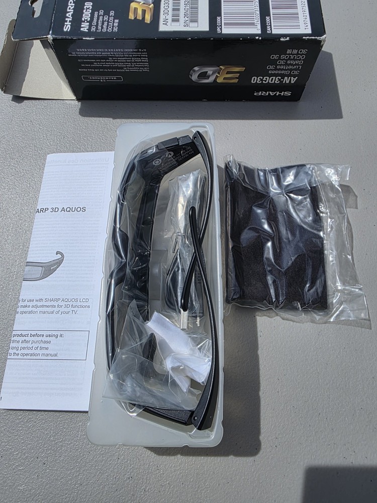 SHARP AN-3DG30 3D Glasses - New open box