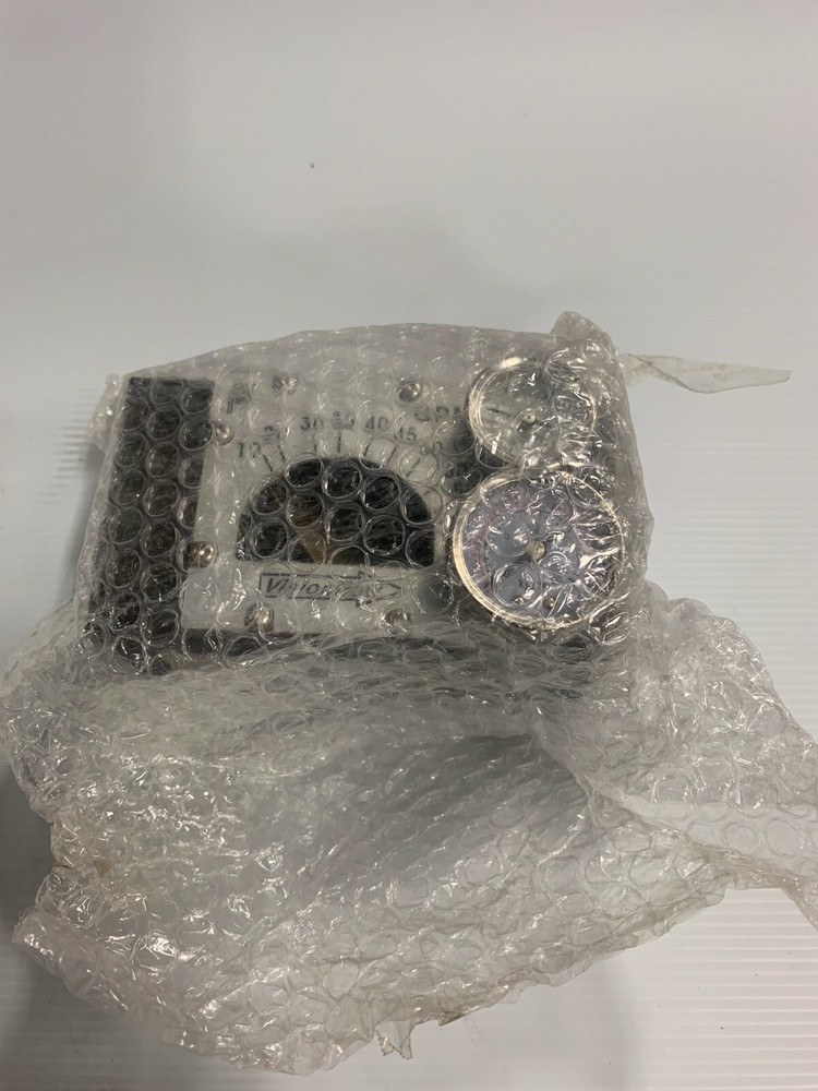 NEW in BOX - Plastic Process Equipment #VF12D100G Visionflow Flow Meter