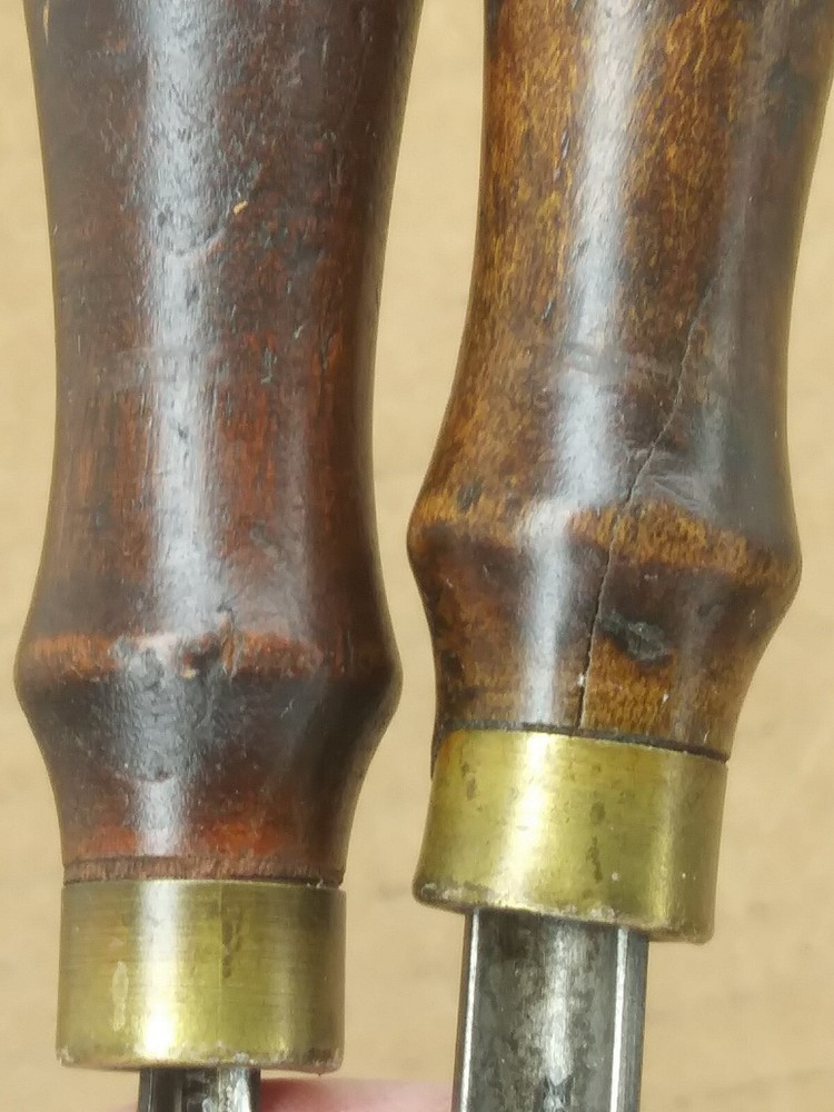 IV93 Lot of 4 Buck Gouges Chisels 3/16", (2) 5/16" & A Vee
