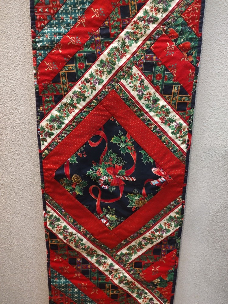 Handmade Patchwork Rectangle Table Topper Runner Christmas Decor Candy cane A6