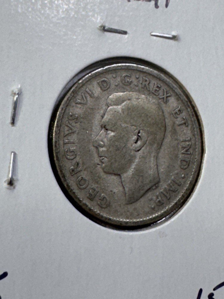 1941 Canada 25 Cents Silver Coin