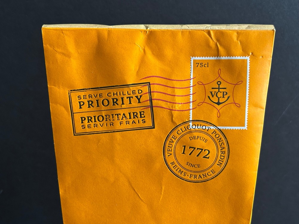 VEUVE CLICQUOT BRUT - Ice Bucket Envelope -EMPTY - 2 'Ice Jacket' Tags