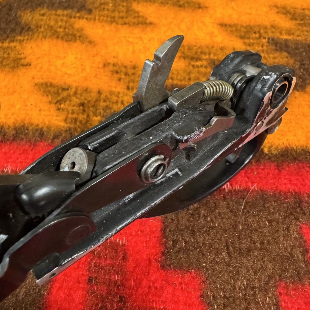 REMINGTON 1100 TRIGGER ASSEMBLY 12 Ga.