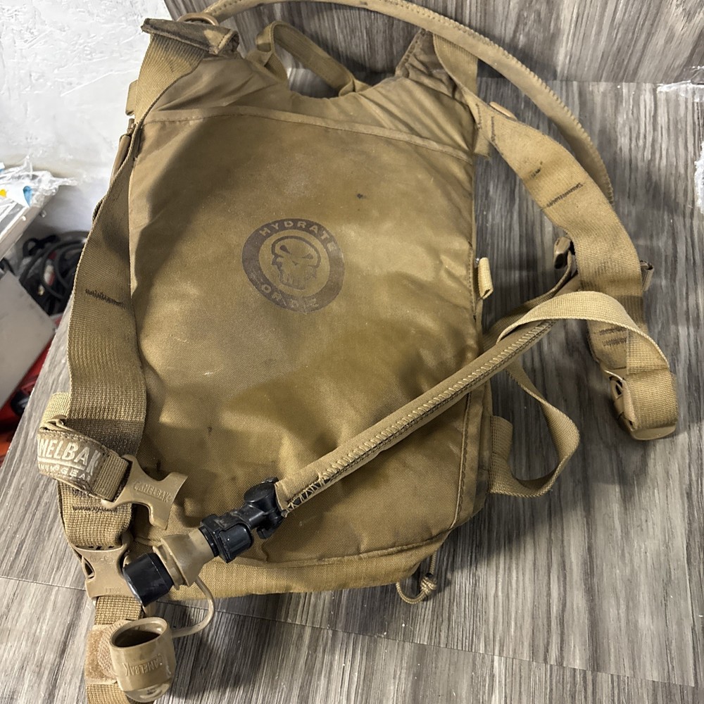 CAMO CAMELBAK MAXIMUM GEAR HYDRATION BACKPACK - NO BLADDER INCLUDED #2X2A