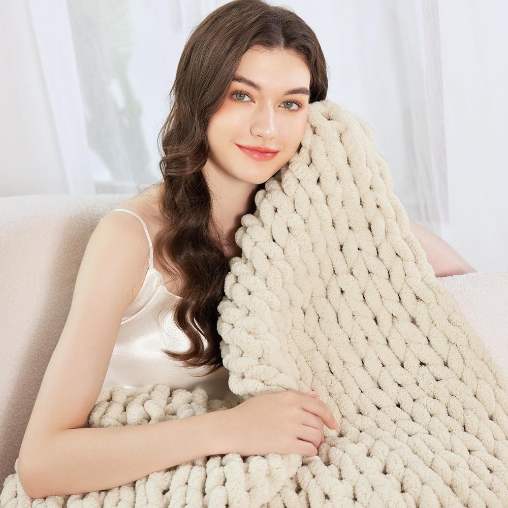 Admitrack Chunky Knit Blanket Throw, 100% Hand Chenille 51"×63", Ivory