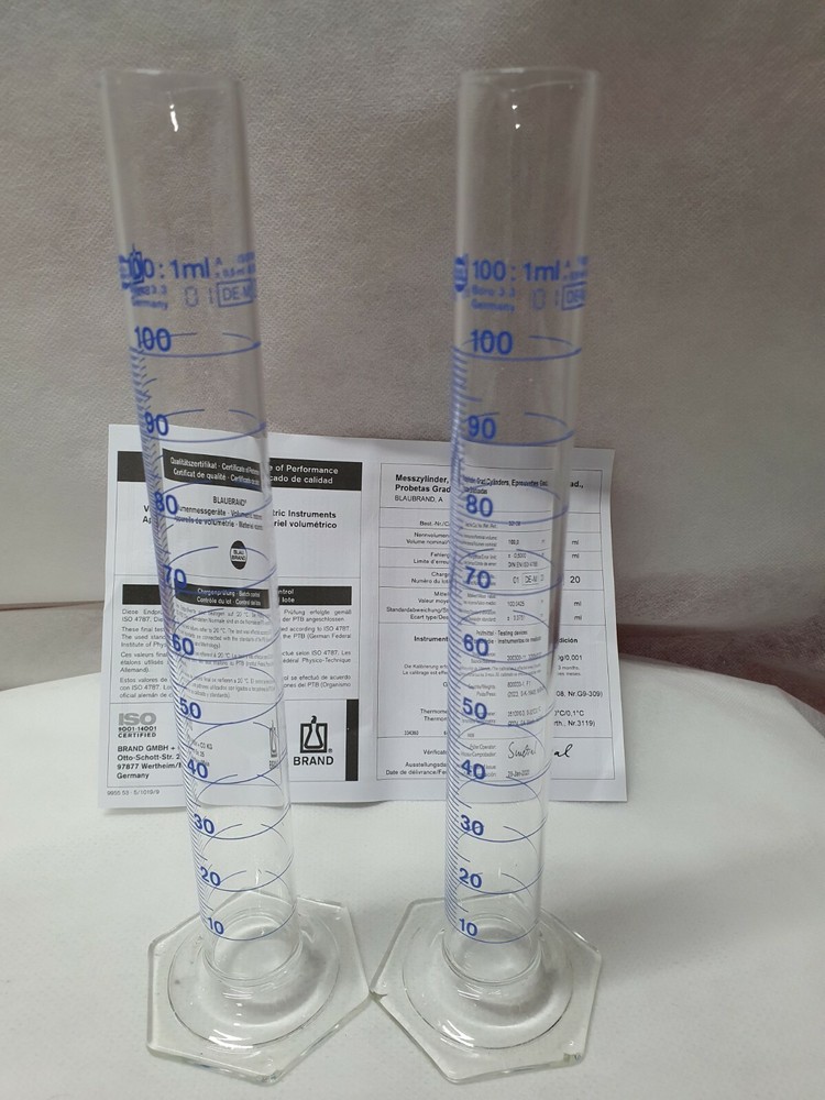 Graduated cylinders 100 ml . class A, Boro 3.3, DE-M BBR PAK 2pc x 10 boxes