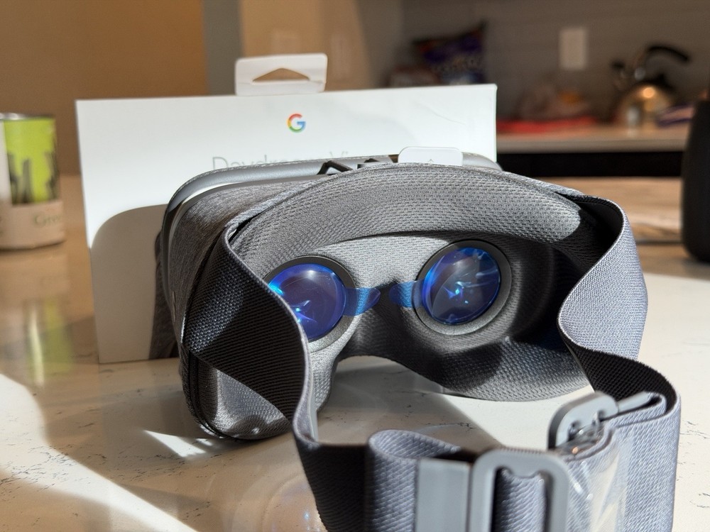 Google Daydream View VR Headset Slate