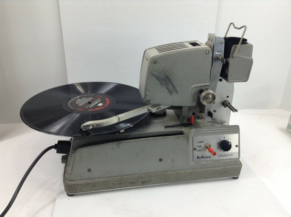 DuKane Micromatic Classroom Projector/Turntable w/ Case Model 14A390E