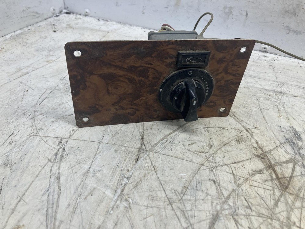 2002-2006 Kenworth T800 SWITCH Dash Panel - Used