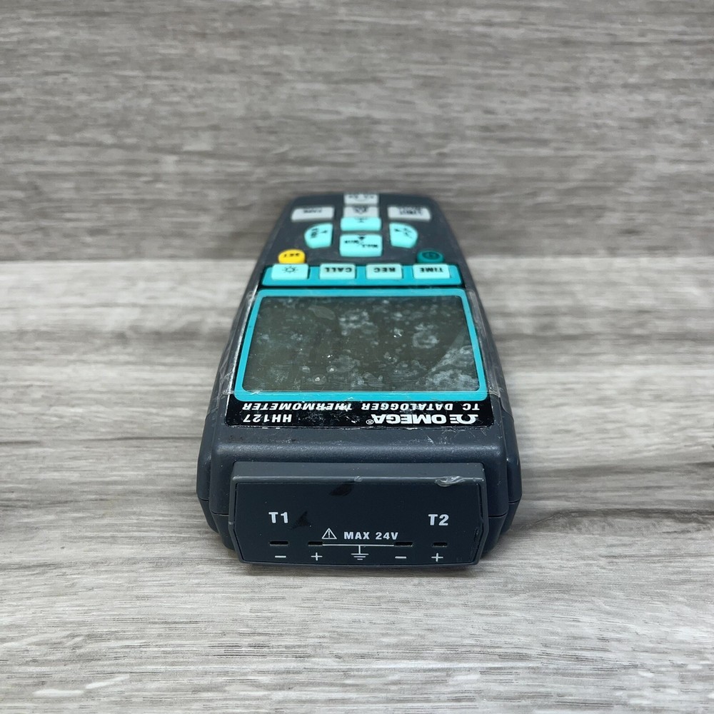 Omega HH127 TC DataLogger Data Logger Thermometer Powers On AS IS Untested