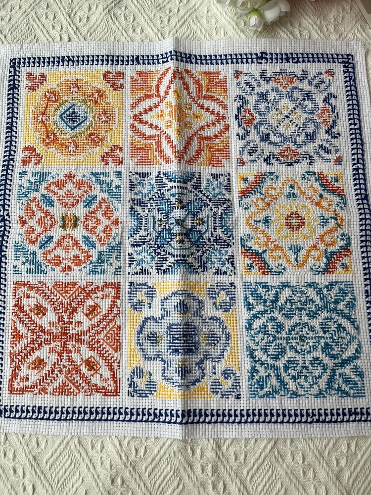completed finished cross stitch Moroccan pattern Decoration 16''x 16'' Unframed
