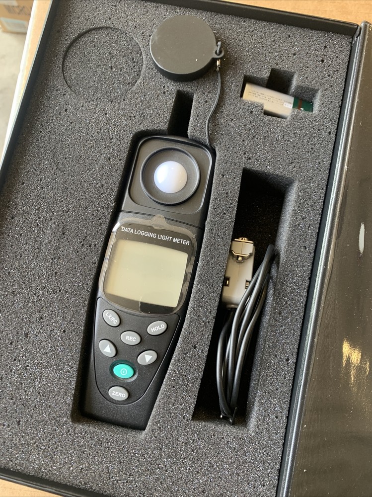 General DLM203DL Data Logging Light Meter - Precision Measurement Tool - NEW