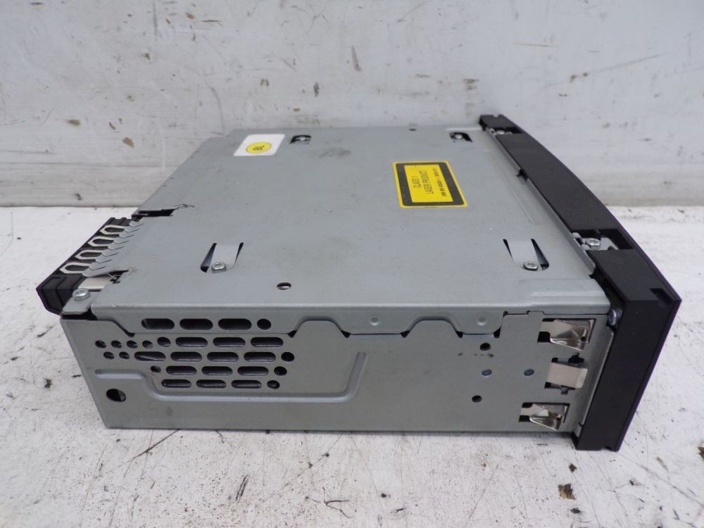 Bluetooth CD Combined Radio/Navigation, Code Not Available! Passa