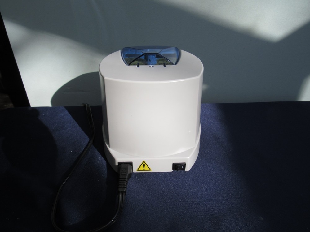 Labnet Model MPS1000, C1000 Mini Plate Spinner GUARANTEED