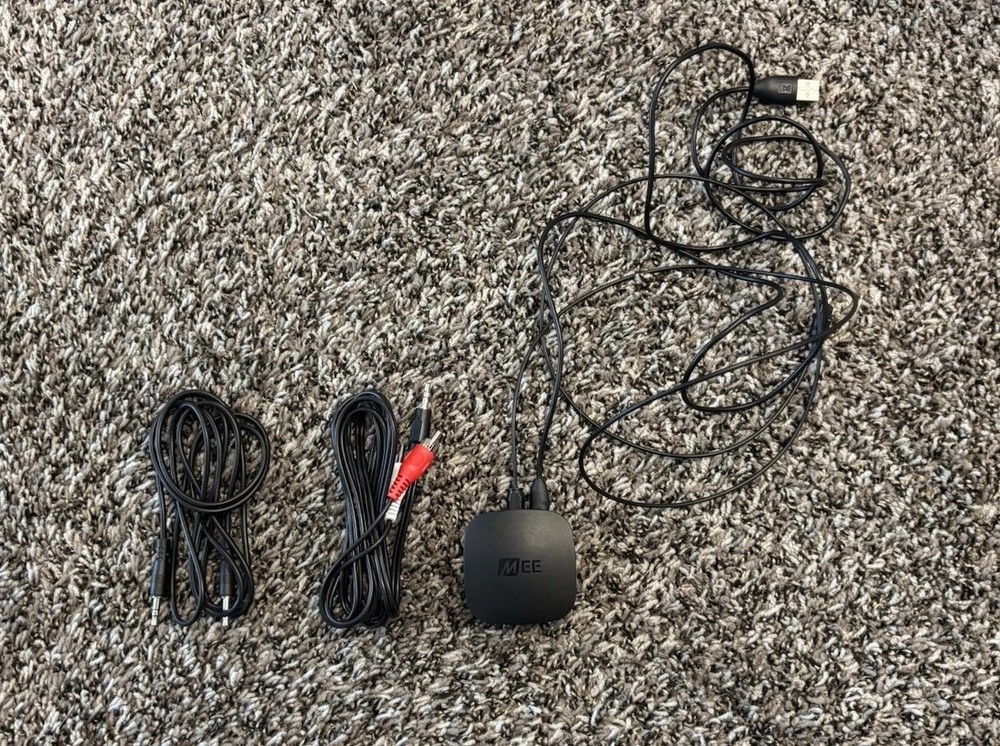 MEE audio Connect Dual-Headphone Bluetooth Wireless Audio Transmitter (USED)