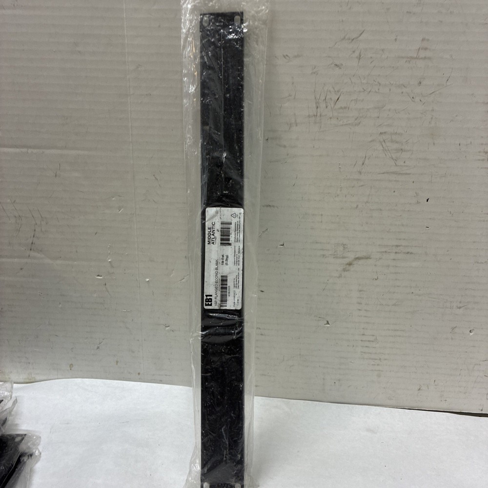 Middle Atlantic EB Series Flanged Blank Panel EB1