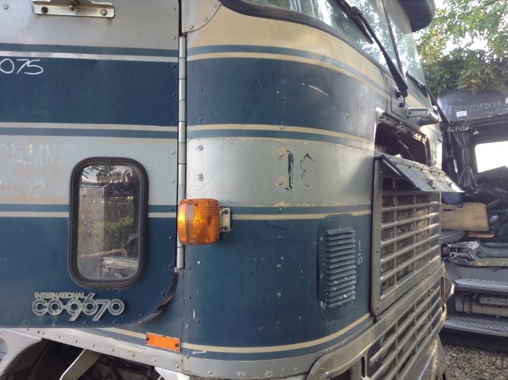 International 9670 ALUMINUM FRONT CORNER Panel