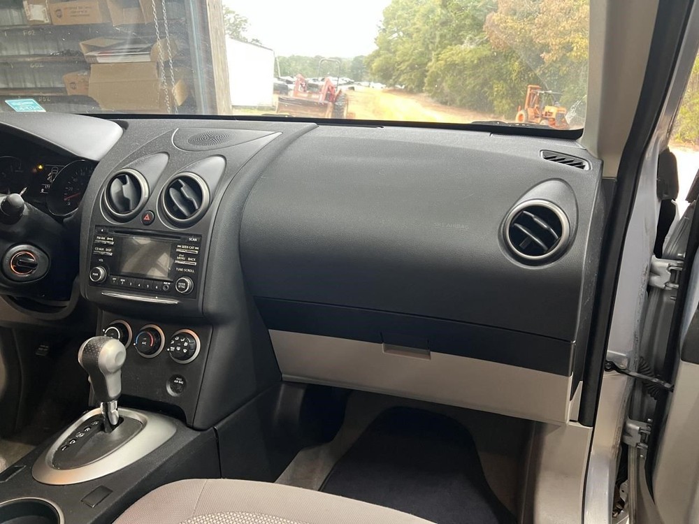 ROGUE 2012 Fuse Box Cabin 104757911