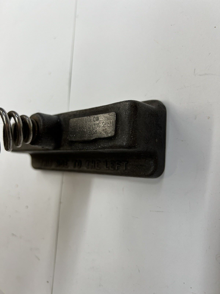 LUDLOW/Letterpress Part A504 Mouthpiece Opening Shield