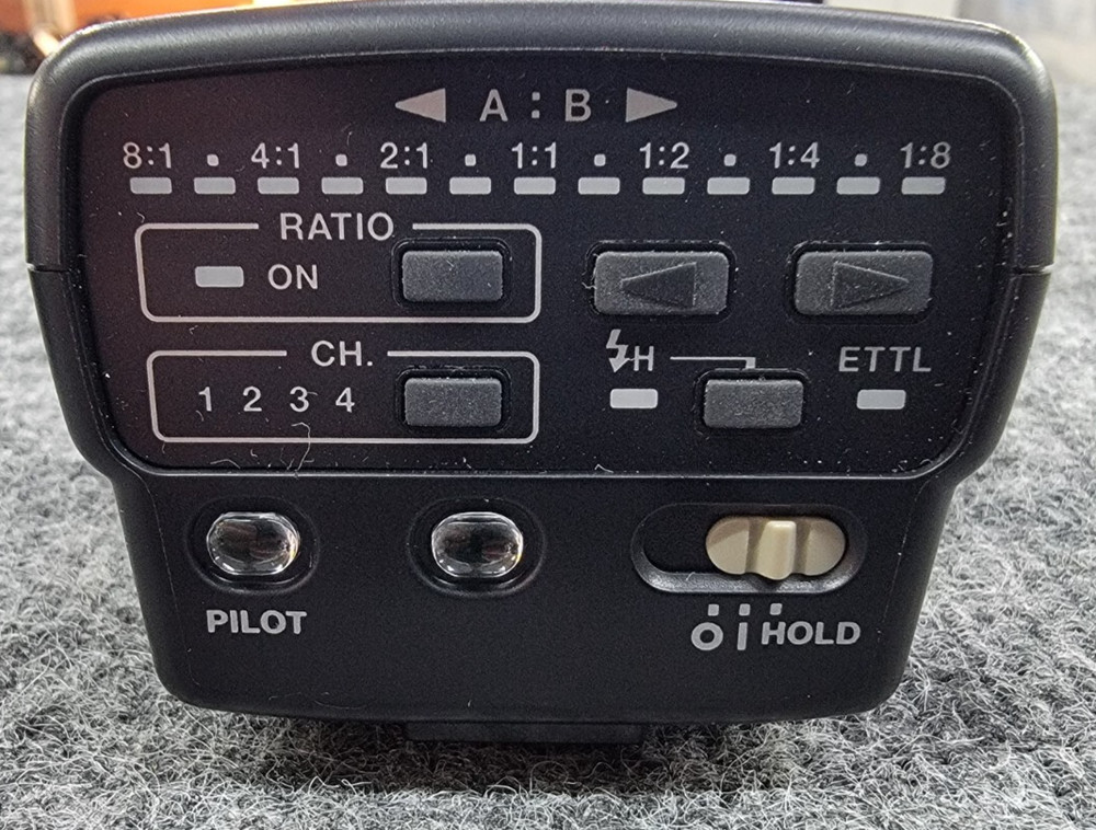 Canon Speedlite Transmitter ST-E2 W/ Case And Battery