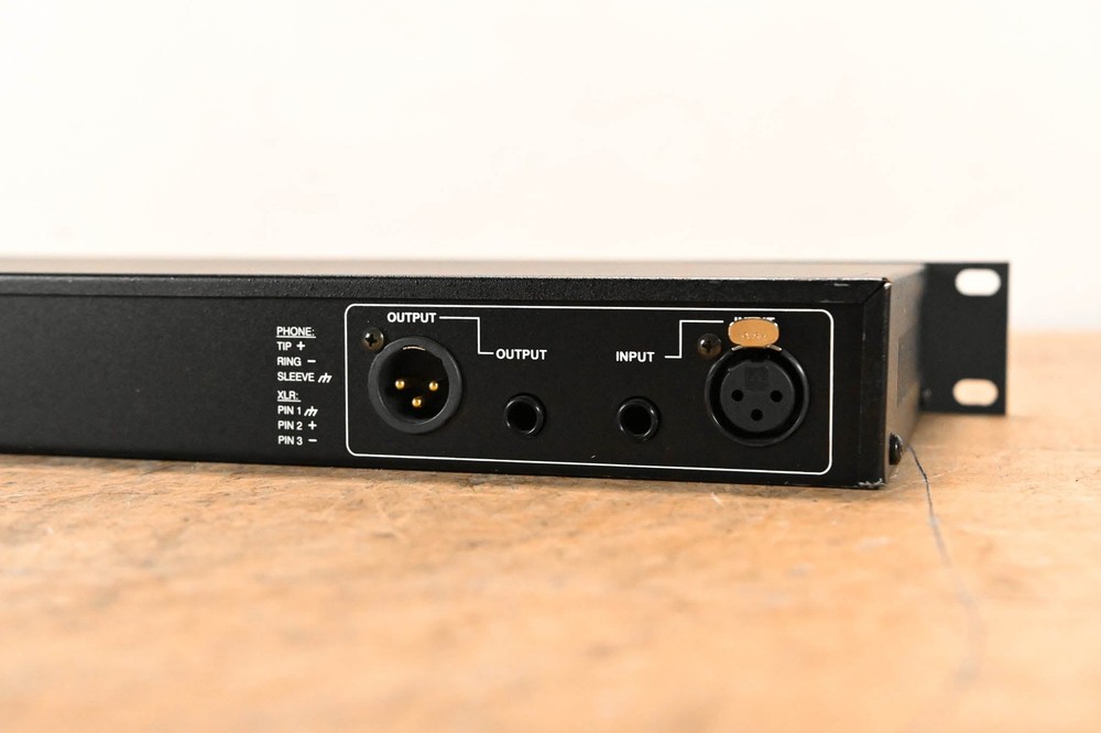dbx 131 31-Band Graphic Equalizer CG01VRG