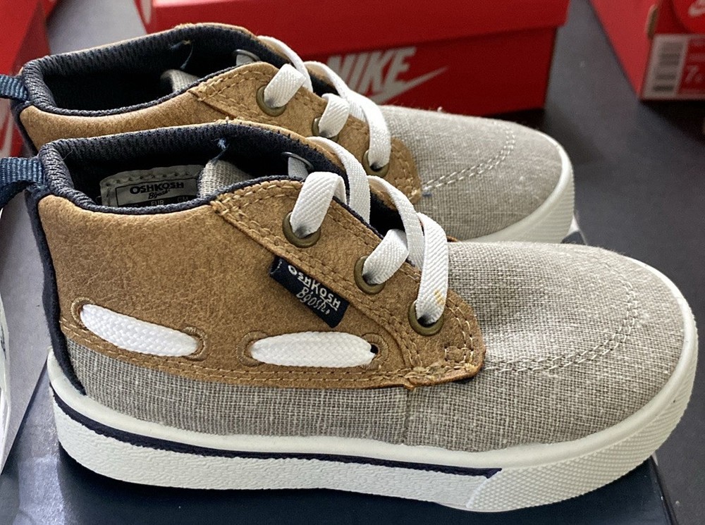 Oshkosh Boys Shoes Size 7