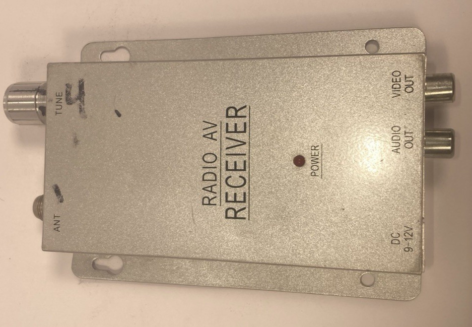 RADIO AV RECEIVER 9-12V Powers Up, NOT Tested